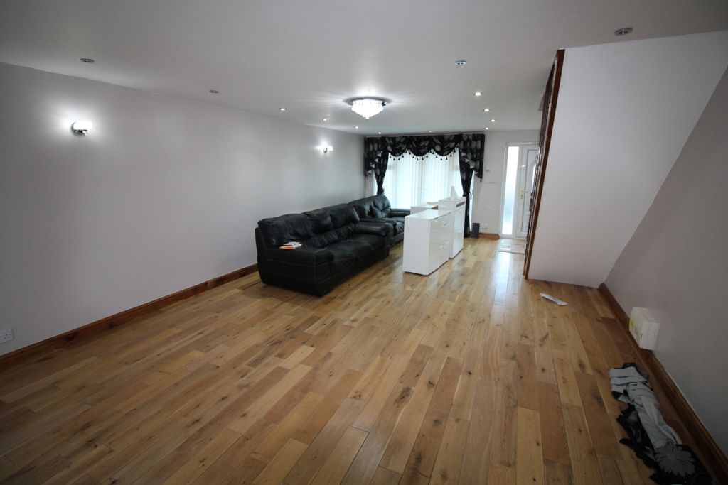 Property photo 2 of 11 Reception Room