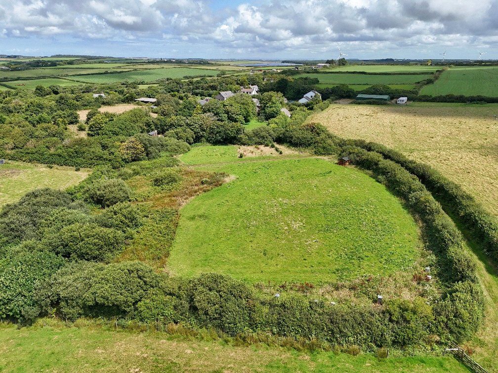 Property photo 2 of 40 Picture No. 77