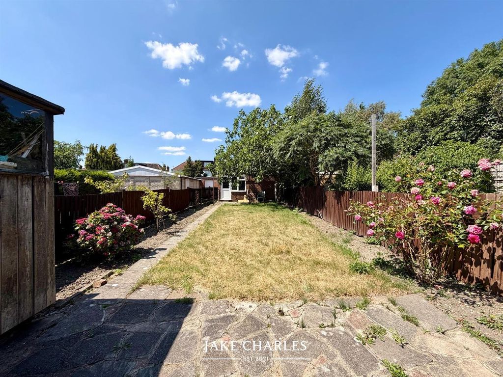Property photo 3 of 21 1Bc13435-F9c8-472A-8550-F1F907d52d16.Jpg
