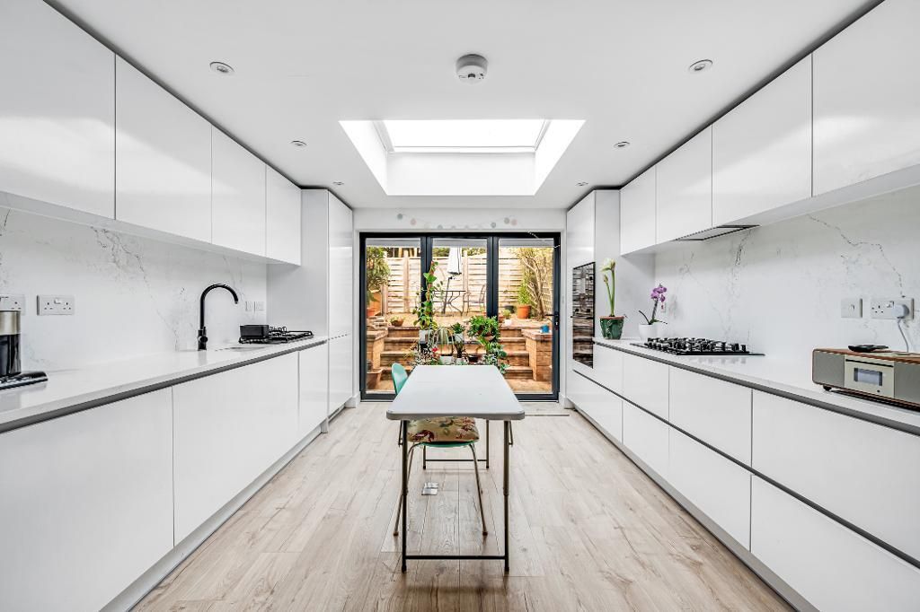 Property photo 3 of 17 Photo 3