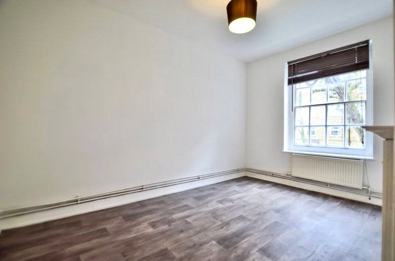 Property photo 2 of 8 Picture No. 04