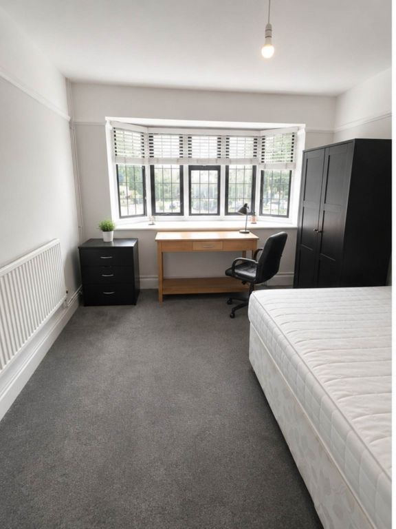 Property photo 3 of 3