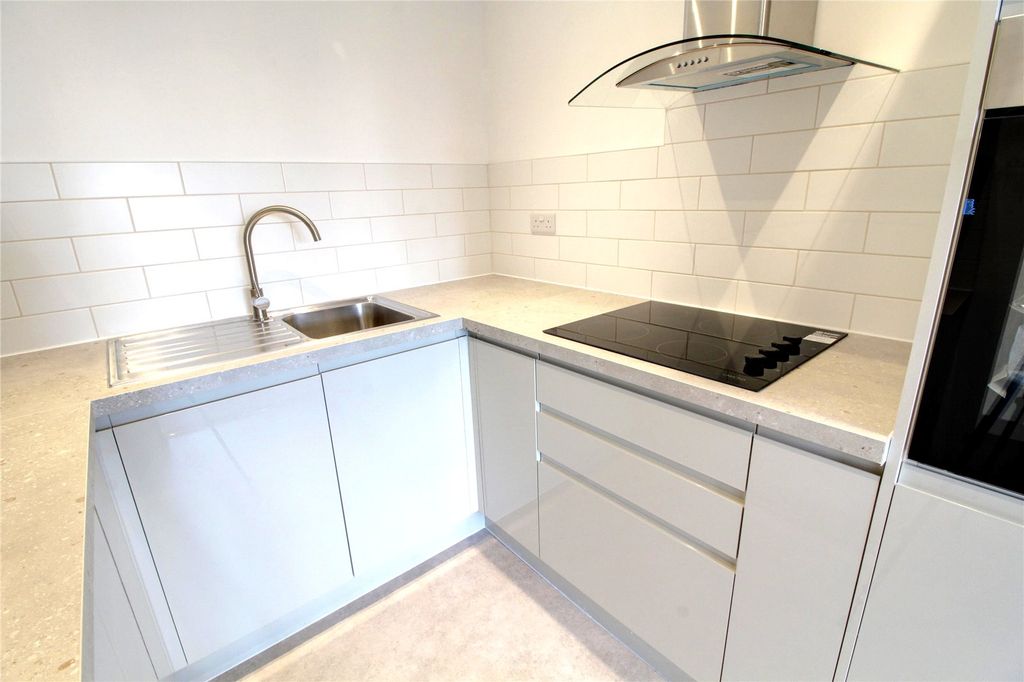 Property photo 3 of 9 Picture No. 08