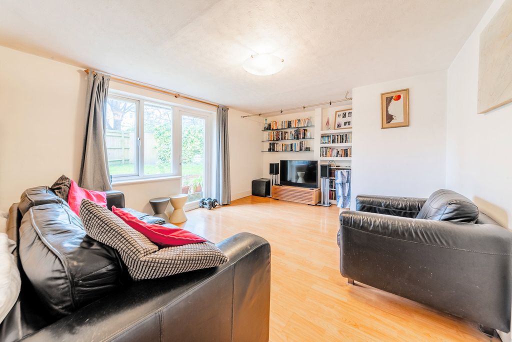 Property photo 2 of 15