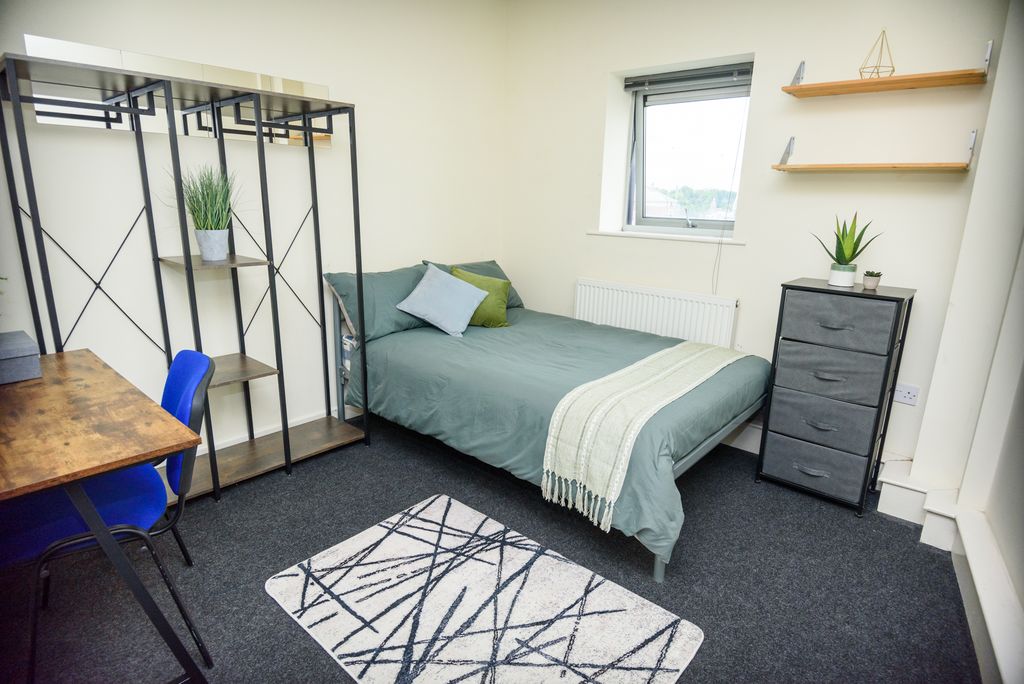 Property photo 3 of 6