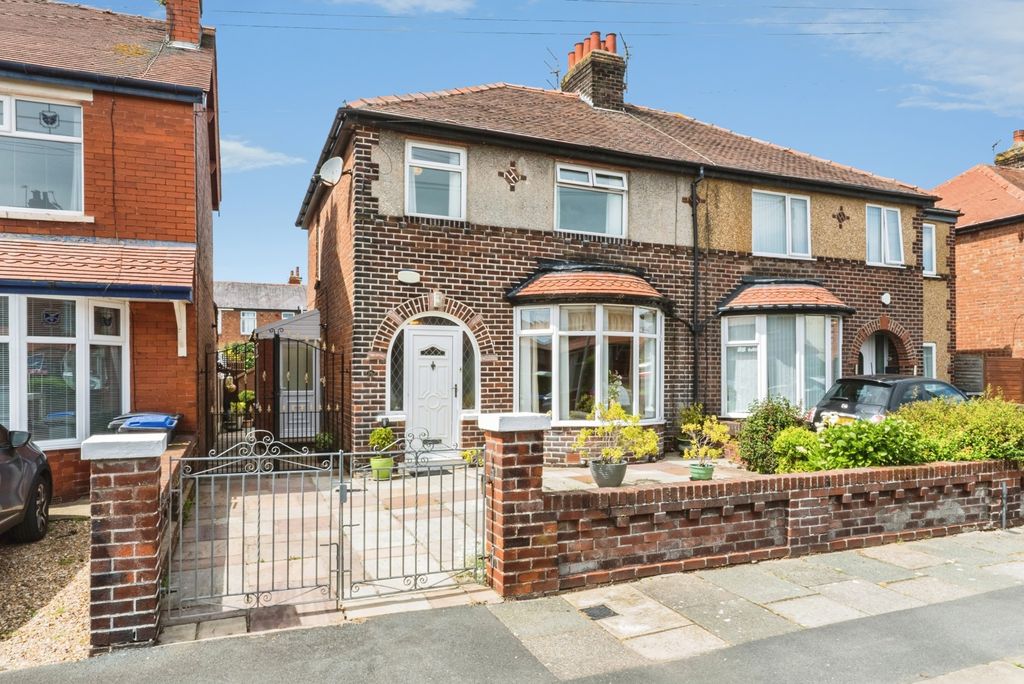 Property photo 1 of 26 Pbox-Img.Jpg