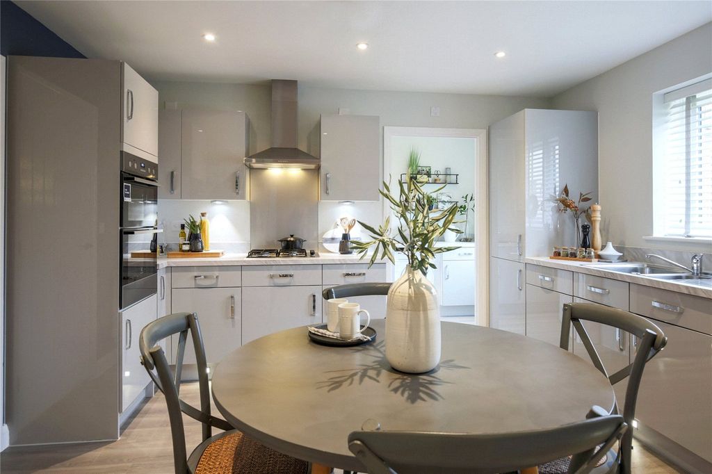 Property photo 3 of 12 Picture No. 16