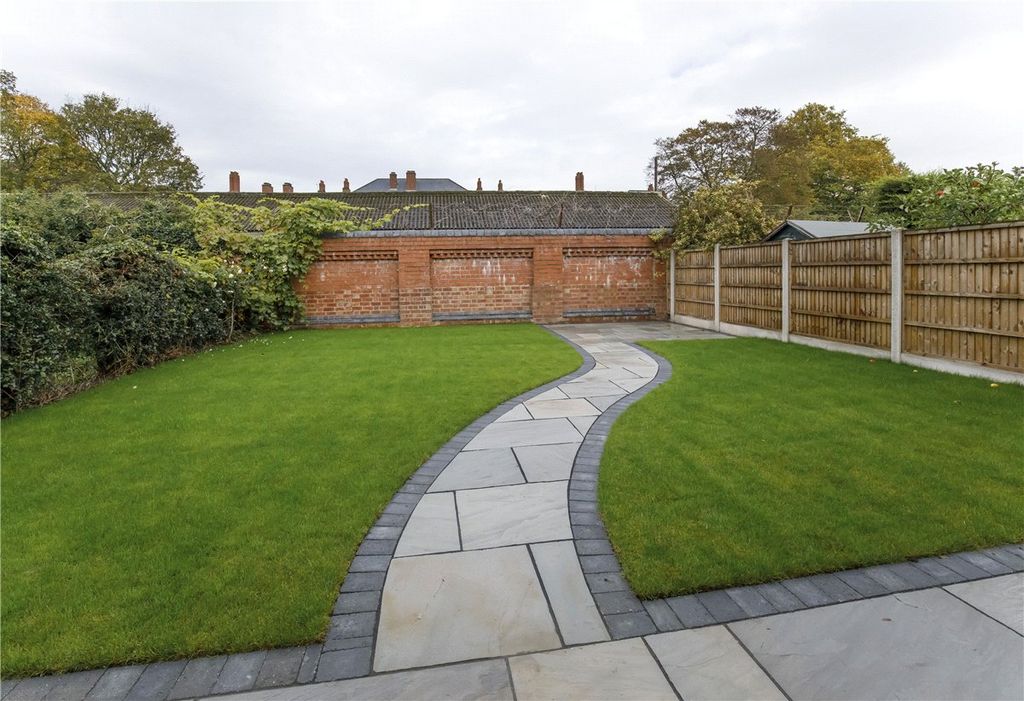 Property photo 2 of 18 Picture No. 06