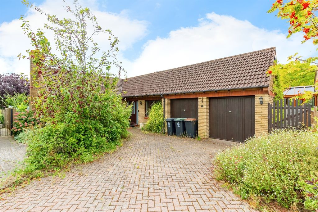 Property photo 1 of 12