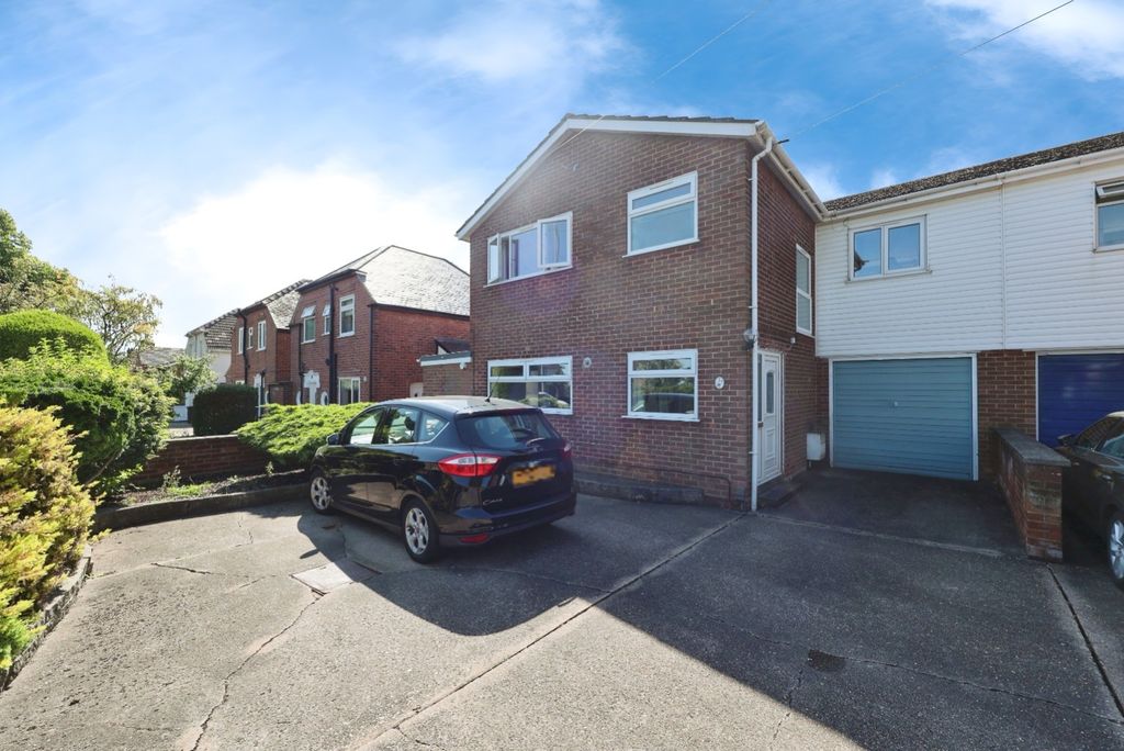 Property photo 1 of 26 4182280
