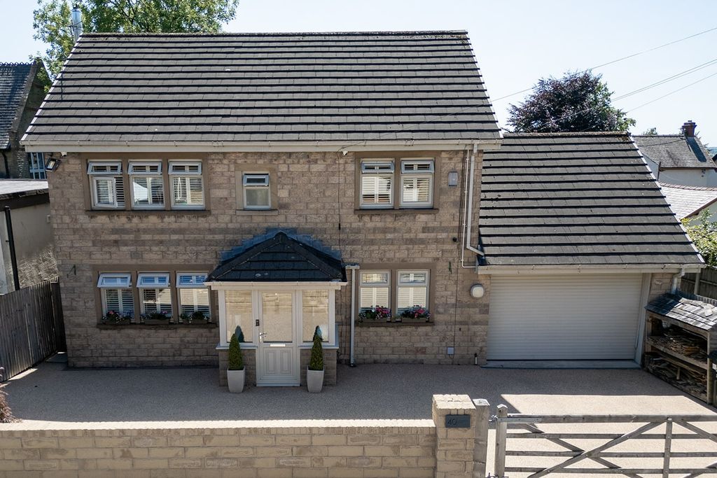 Property photo 1 of 29 4176212