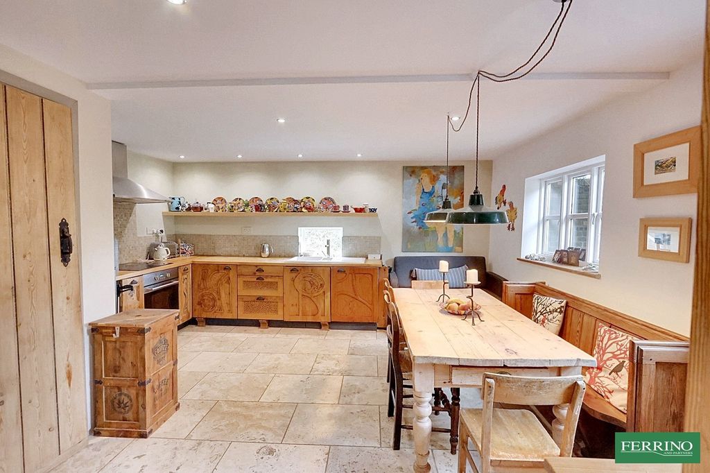 Property photo 2 of 35 Kitchen Breakfast Room