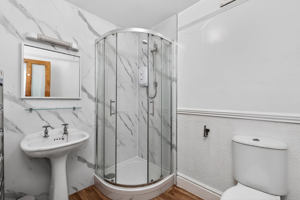 Property photo 3 of 6 0024