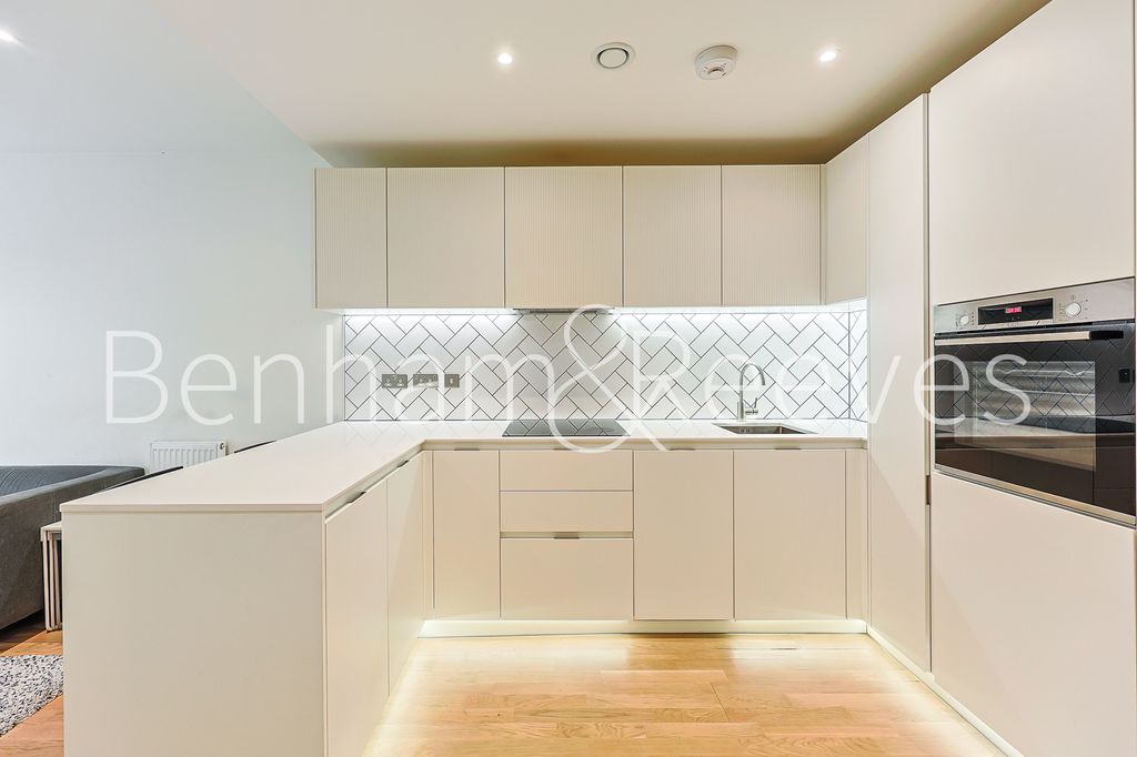 Property photo 2 of 18