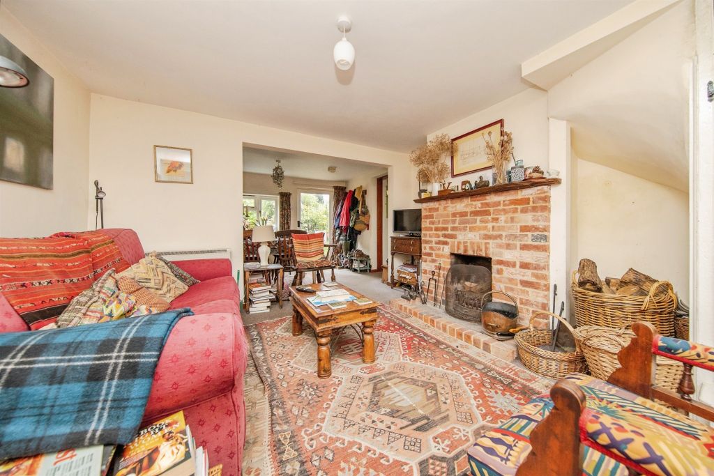 Property photo 2 of 17