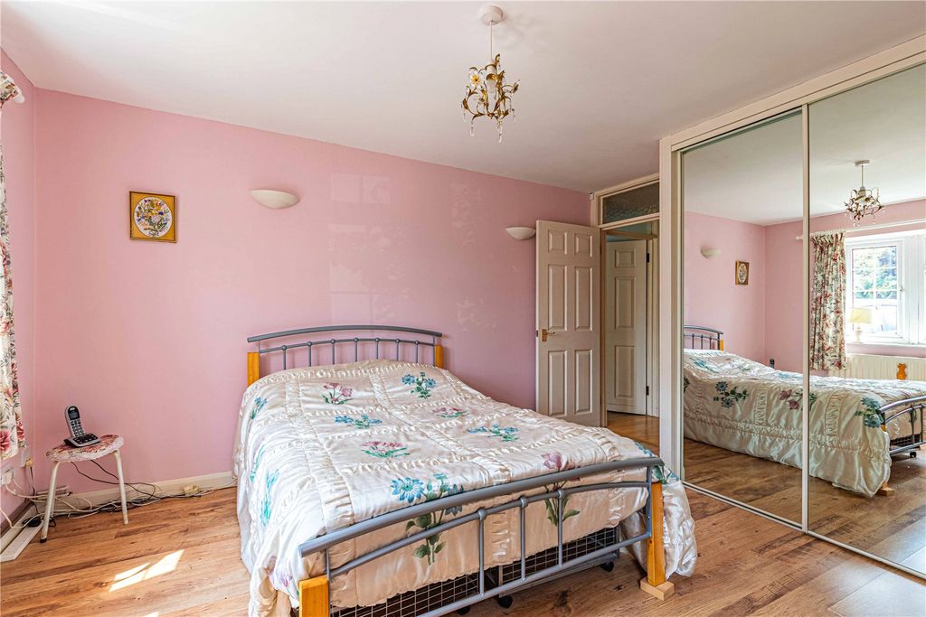 Property photo 2 of 17 Picture No. 07