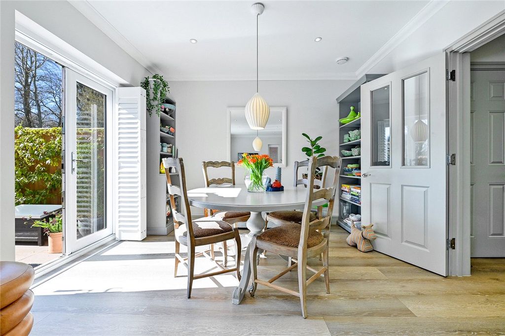 Property photo 3 of 24 Picture 3