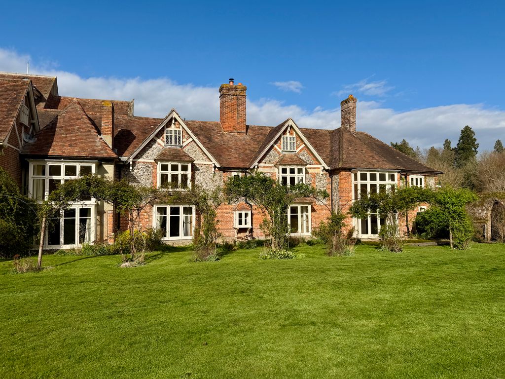 Property photo 1 of 26