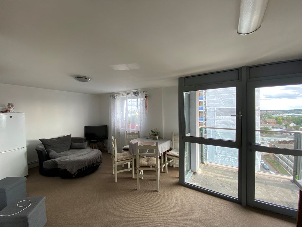 Property photo 2 of 6