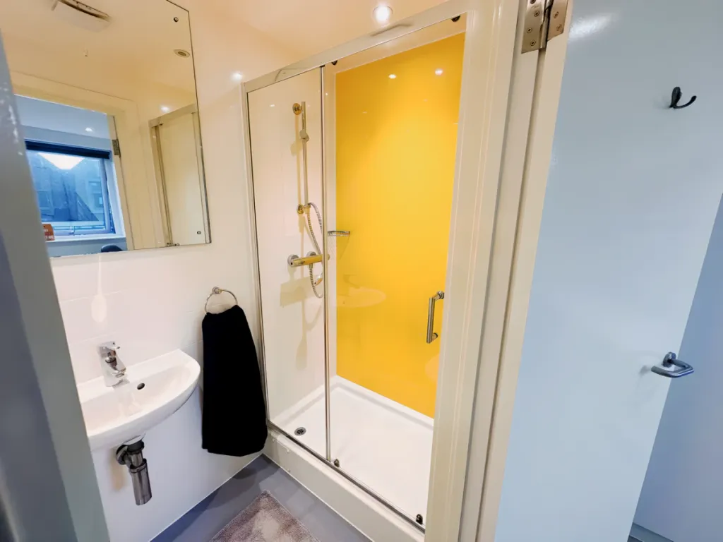 Property photo 2 of 49