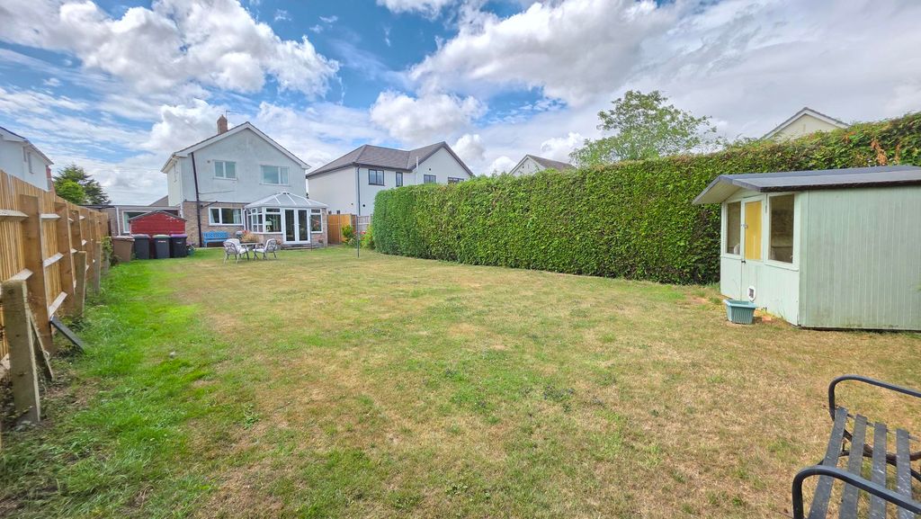 Property photo 3 of 16