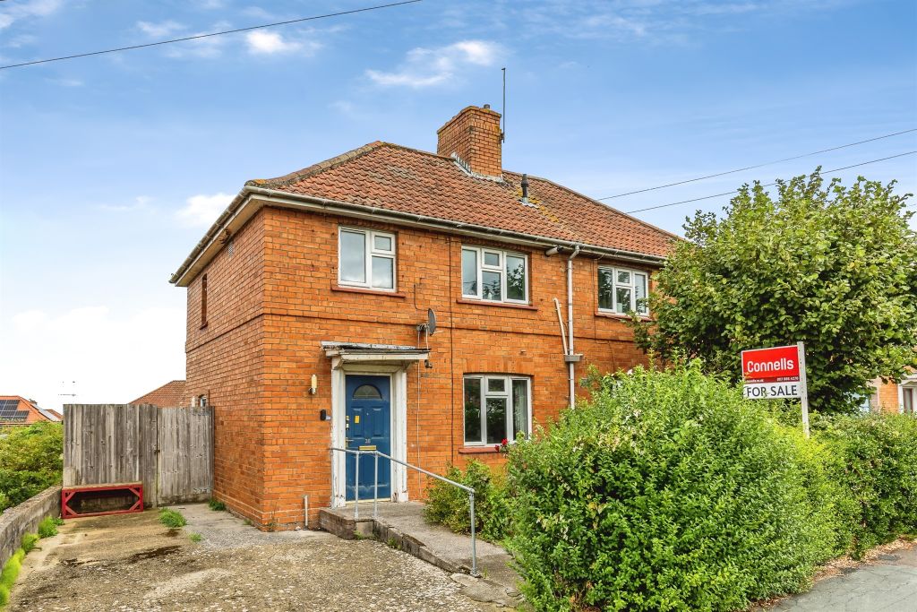 Property photo 1 of 12