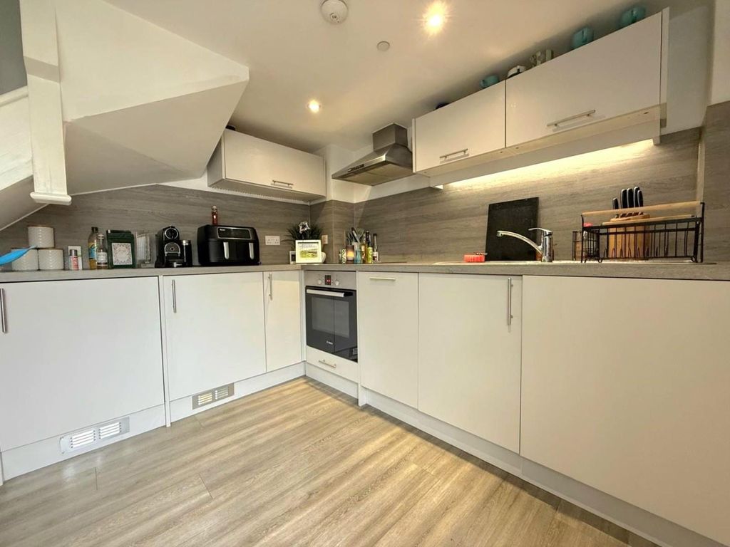 Property photo 2 of 11 11.Jpg