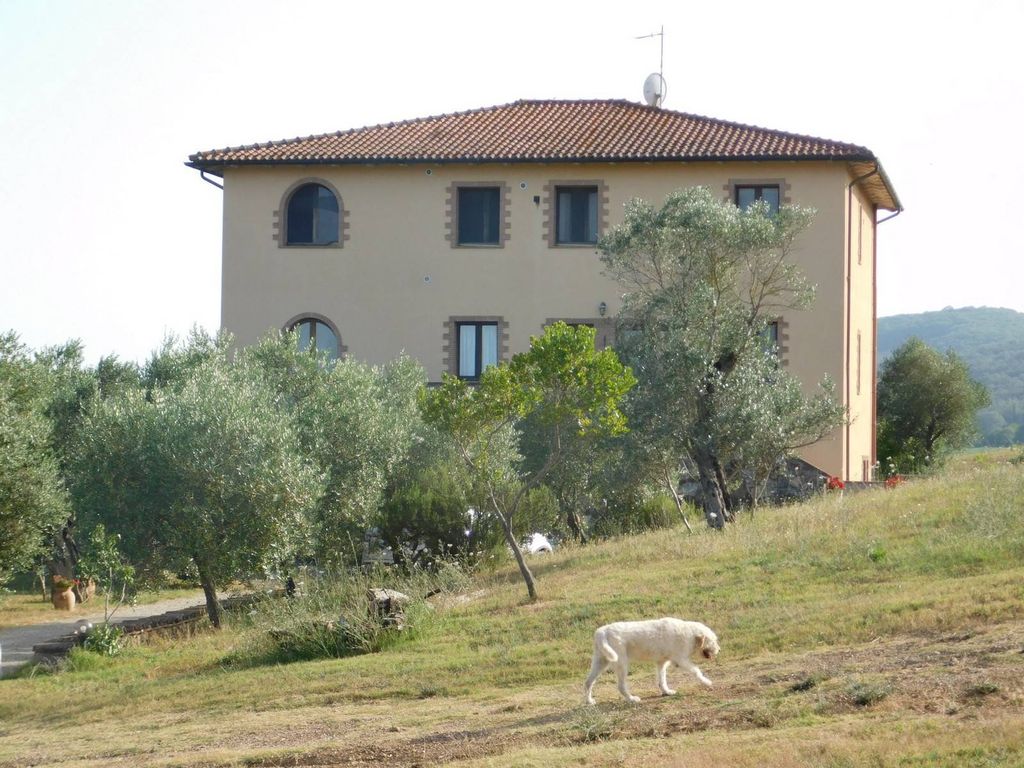 Property photo 1 of 30