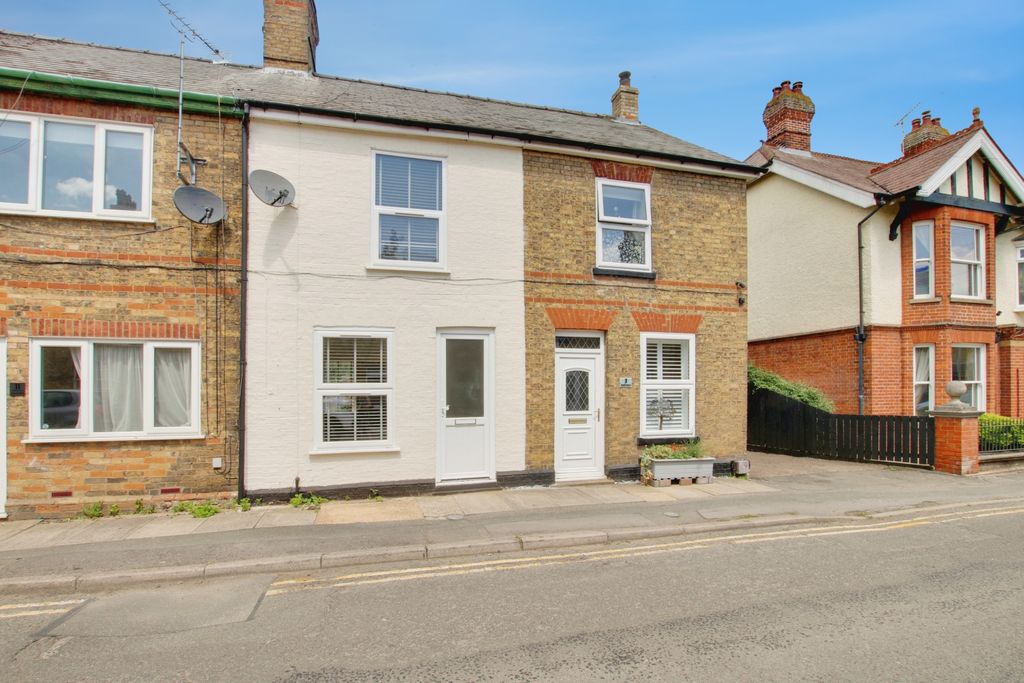 Property photo 1 of 11