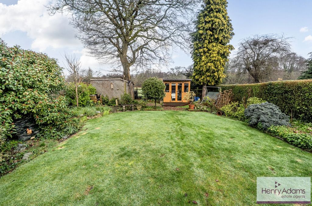 Additional image 4 of 3 bed detached bungalow for saleRother Close, Petersfield GU31