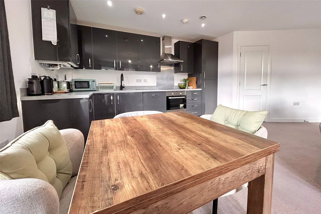 Property photo 3 of 9 Picture No. 15