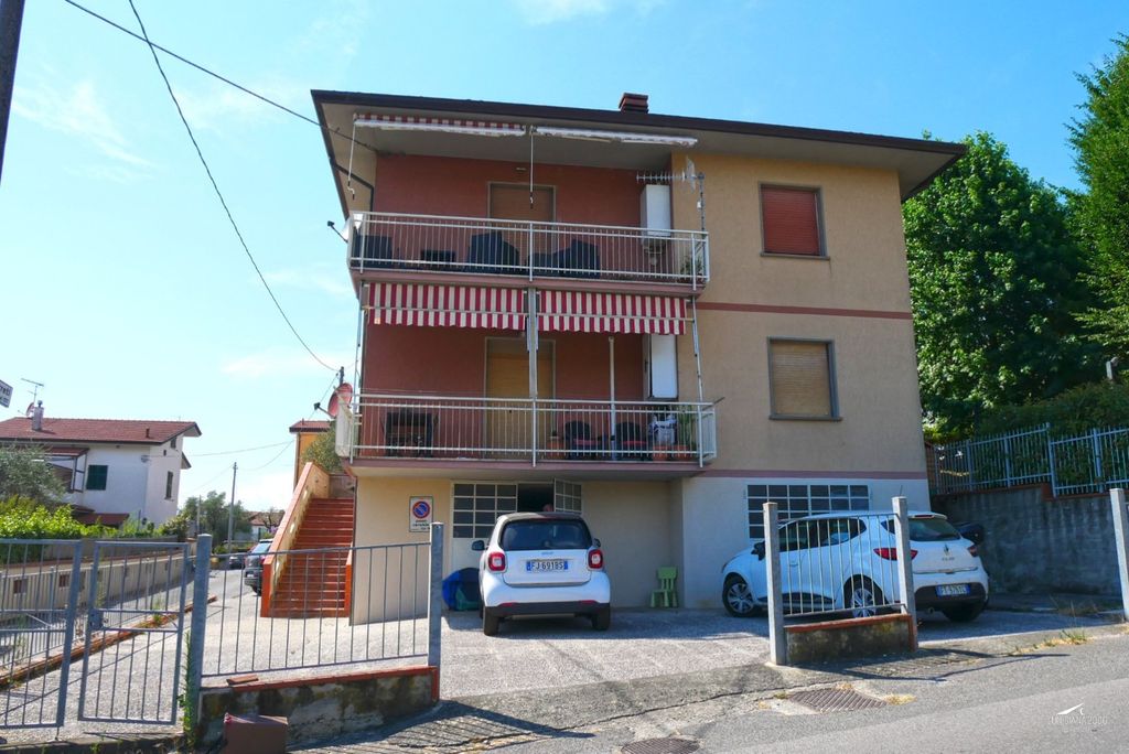 Property photo 3 of 35