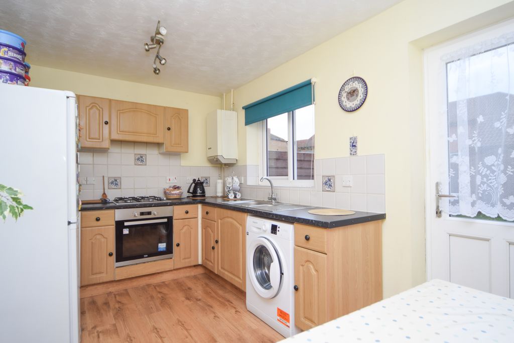 Property photo 2 of 12