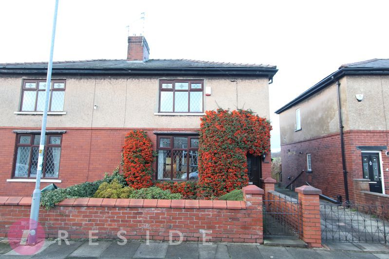 Property photo 1 of 15 House