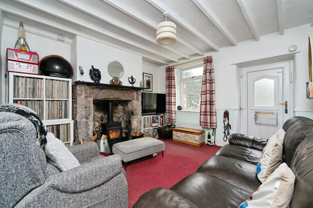 Property photo 2 of 17 Photography
