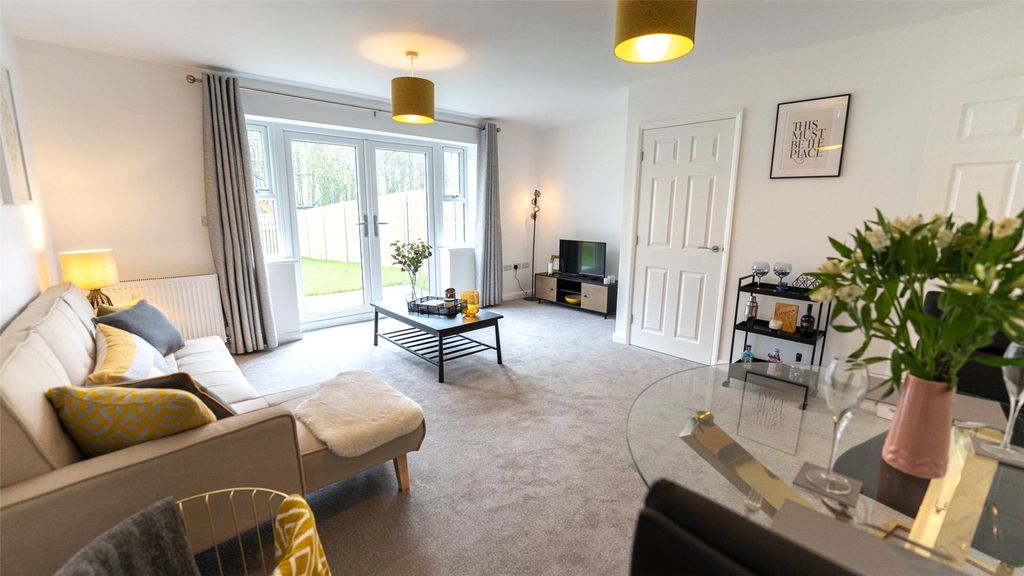 Property photo 2 of 15 Picture No. 04