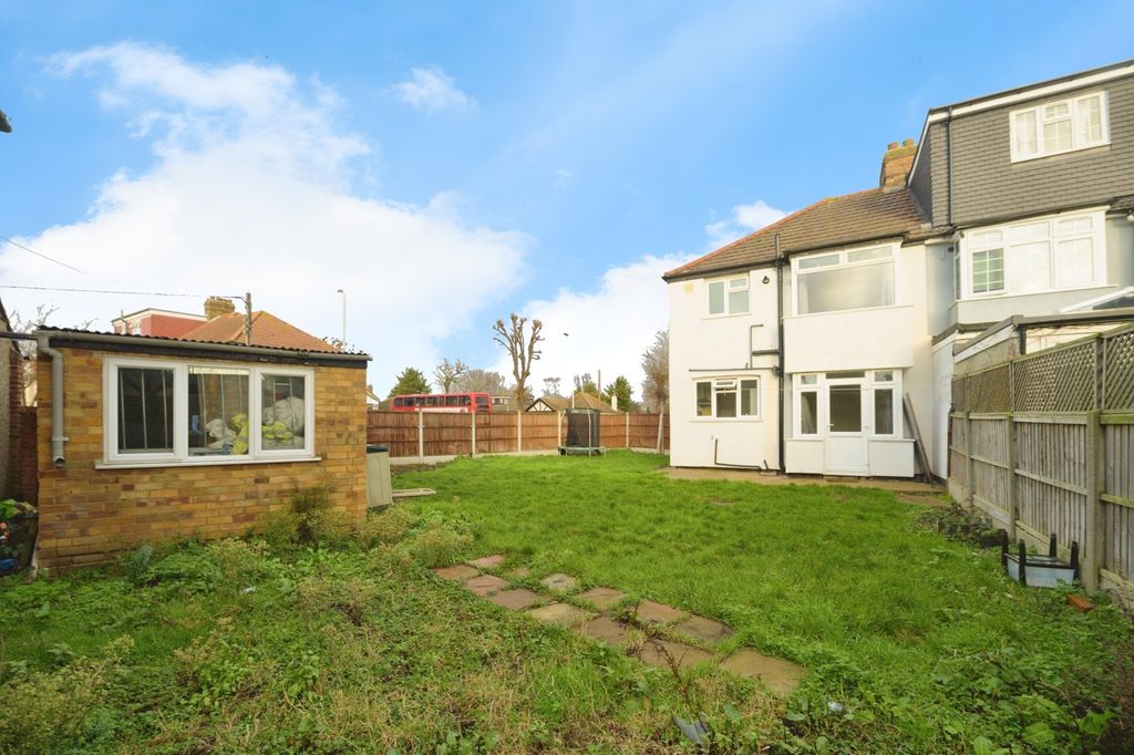 Property photo 3 of 16 Photo