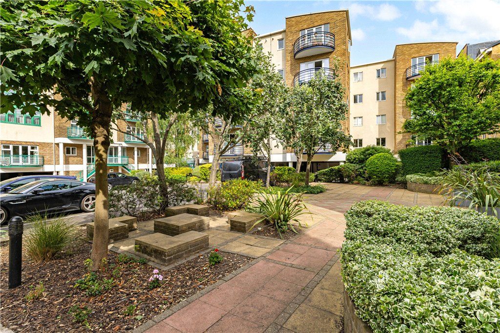 Property photo 3 of 16 Picture No. 06
