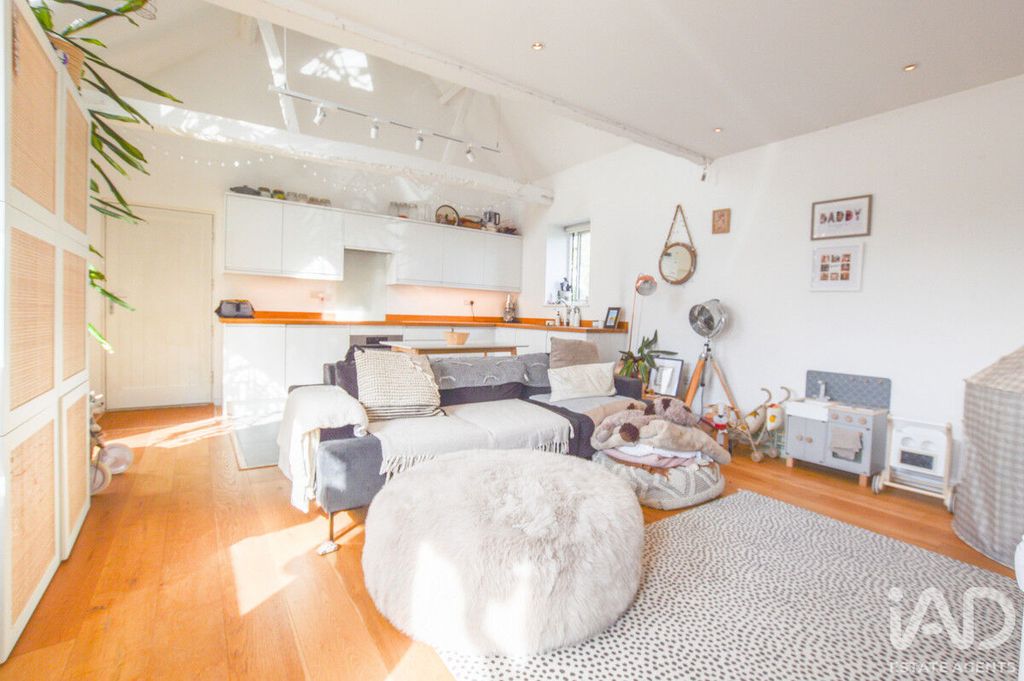 Property photo 3 of 5