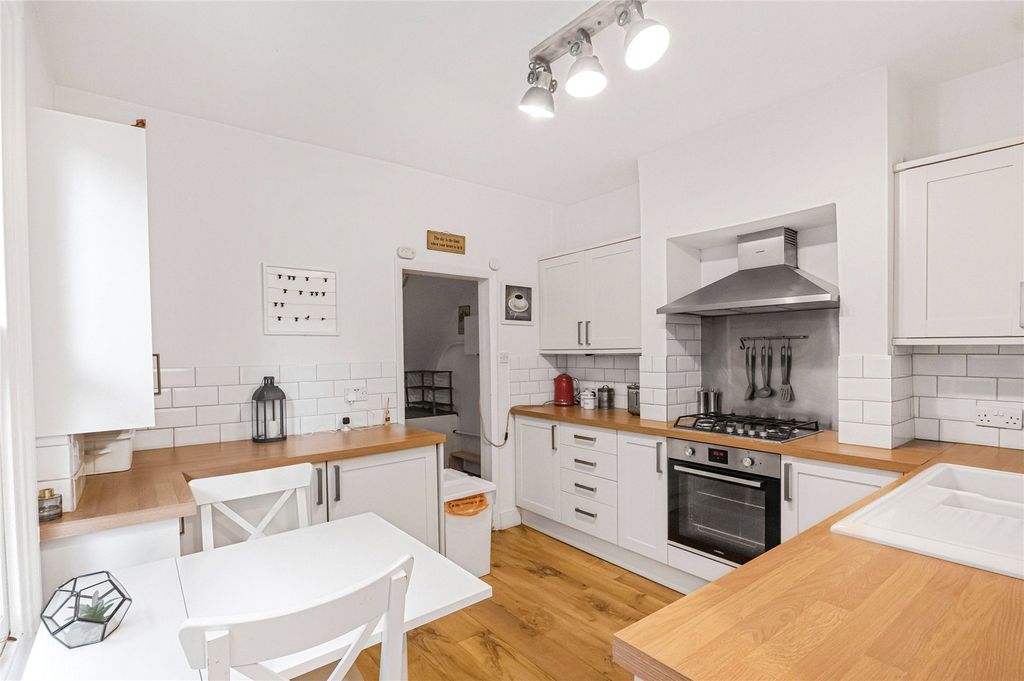 Property photo 2 of 10 Picture No. 07