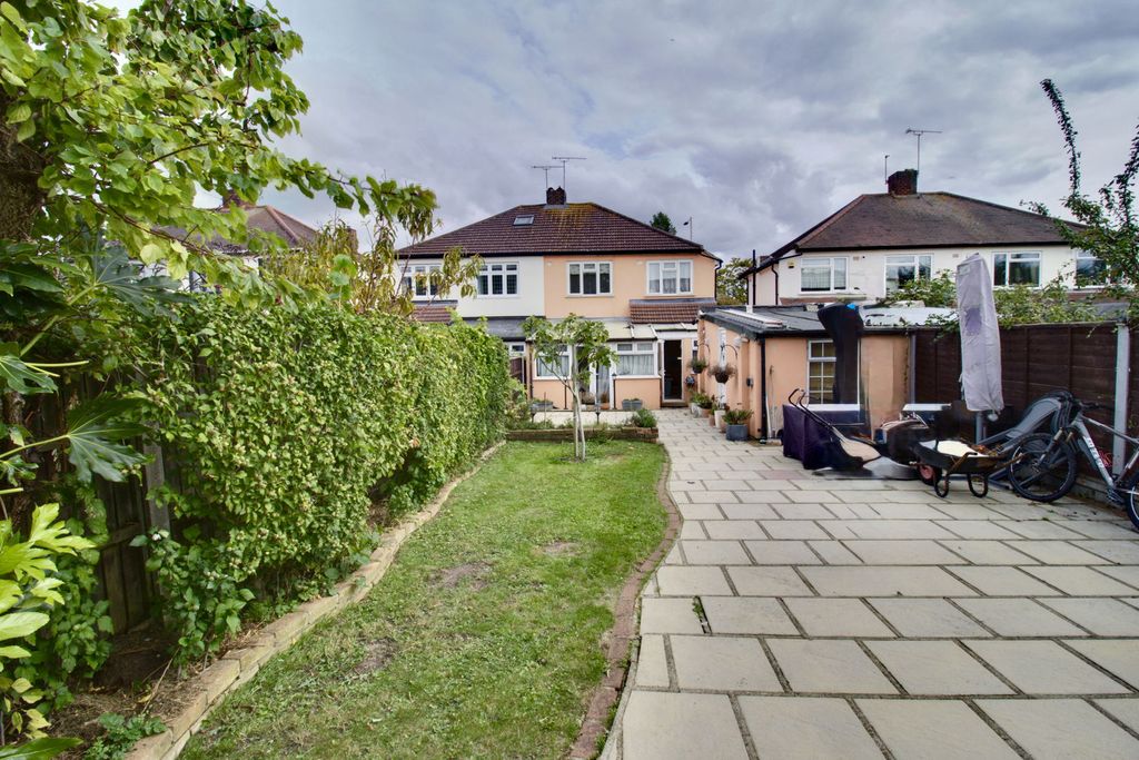 Property photo 3 of 21