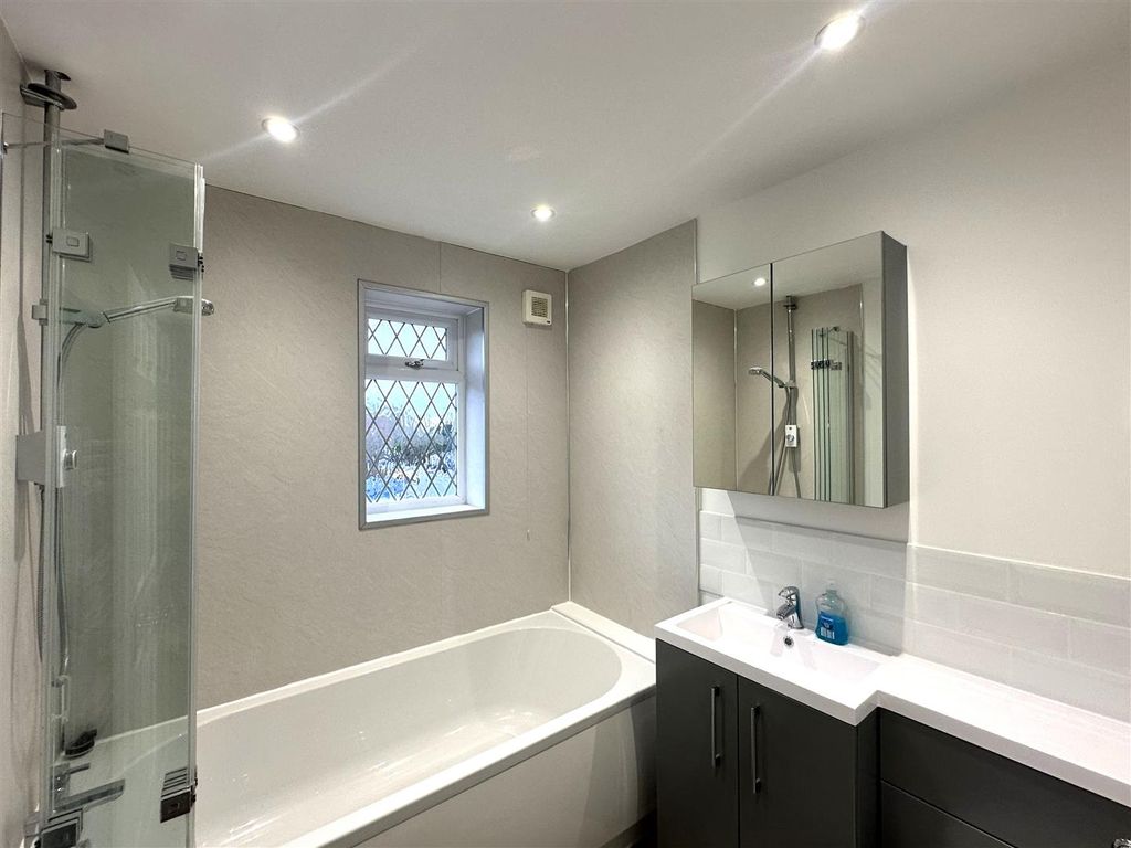 Property photo 3 of 8 Img_8487.Jpg