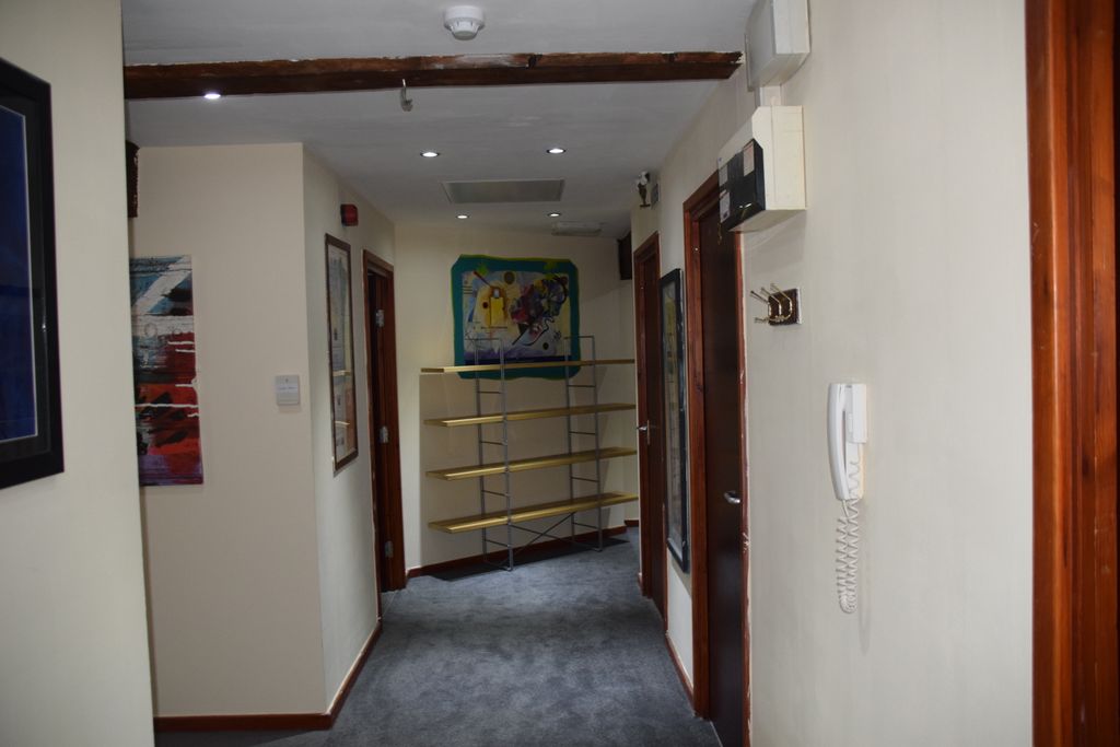 Property photo 1 of 5