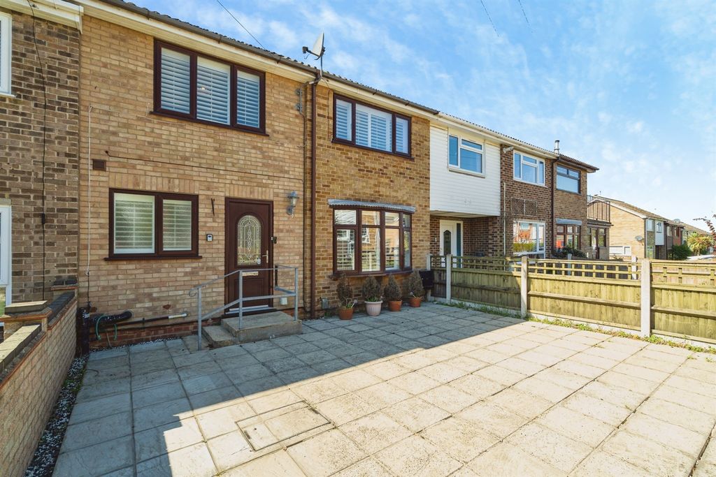 Property photo 1 of 20