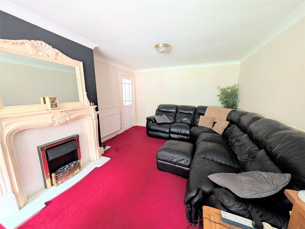 Property photo 3 of 23 Picture No. 08