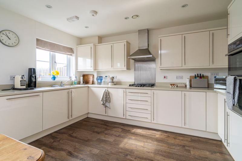Property photo 2 of 13 2