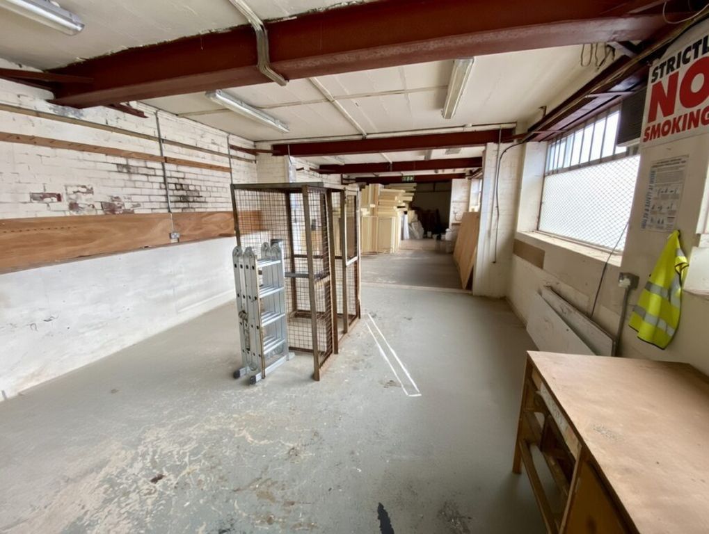 Property photo 3 of 8