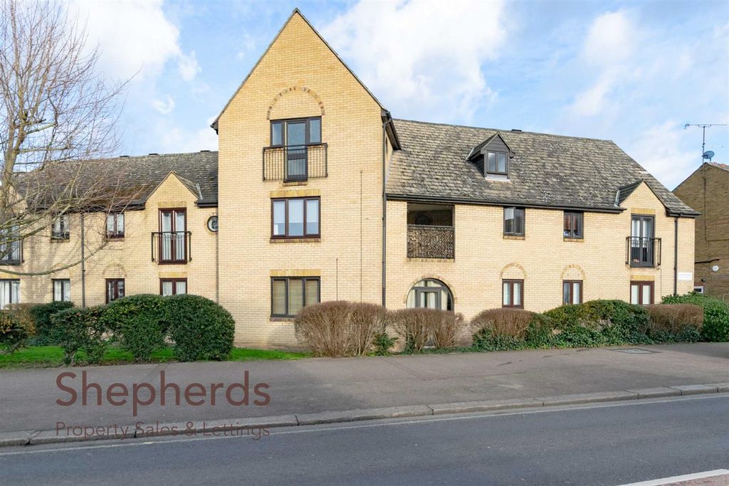 Property photo 1 of 12