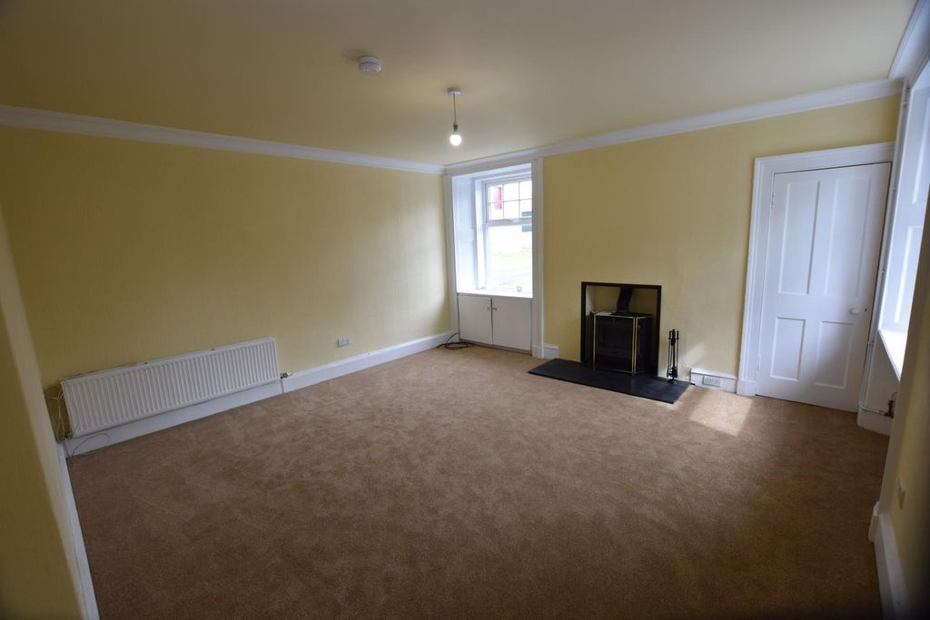 Additional image 4 of 3 bed detached house to rentFarm House, Lethangie, Kinross KY13