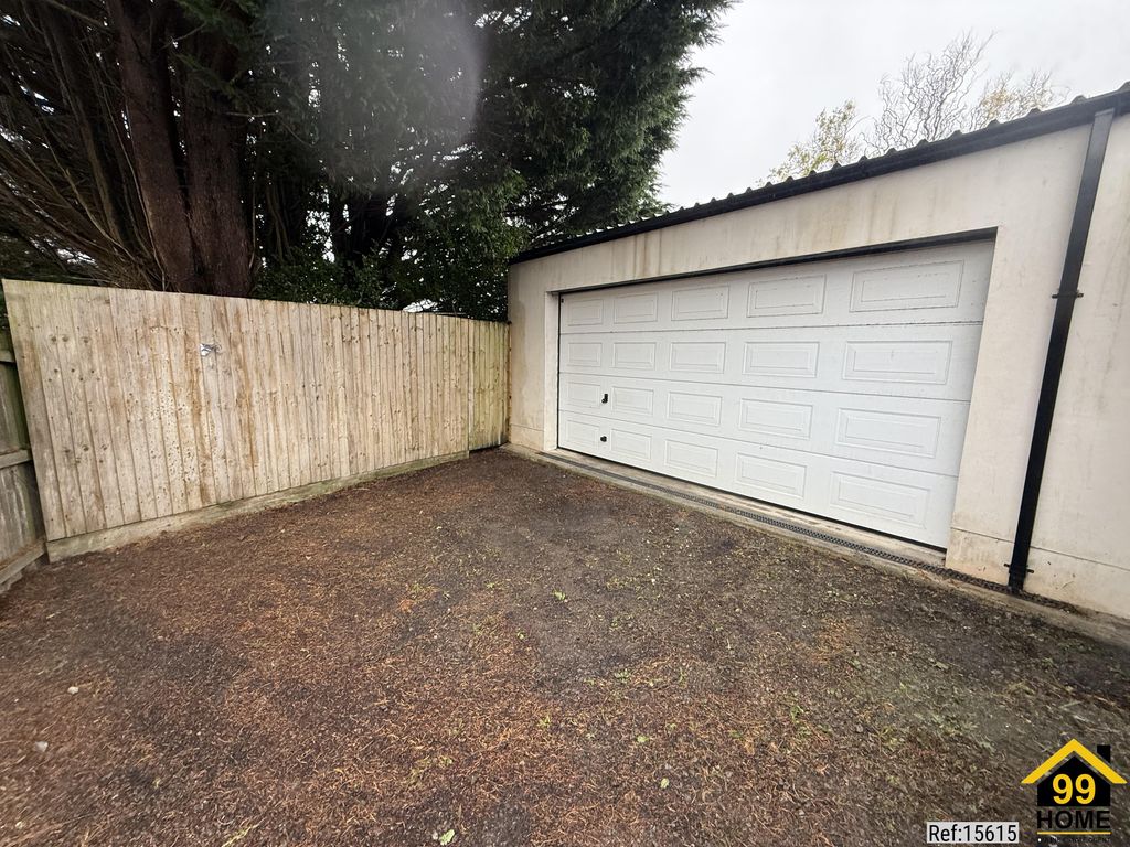 Property photo 2 of 16 Photo 1
